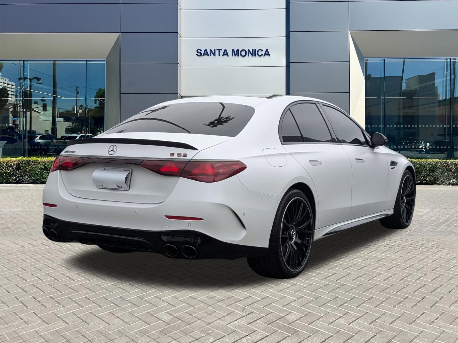 Used 2025 Mercedes-Benz E 53 AMG e 4MATIC Sedan image 5