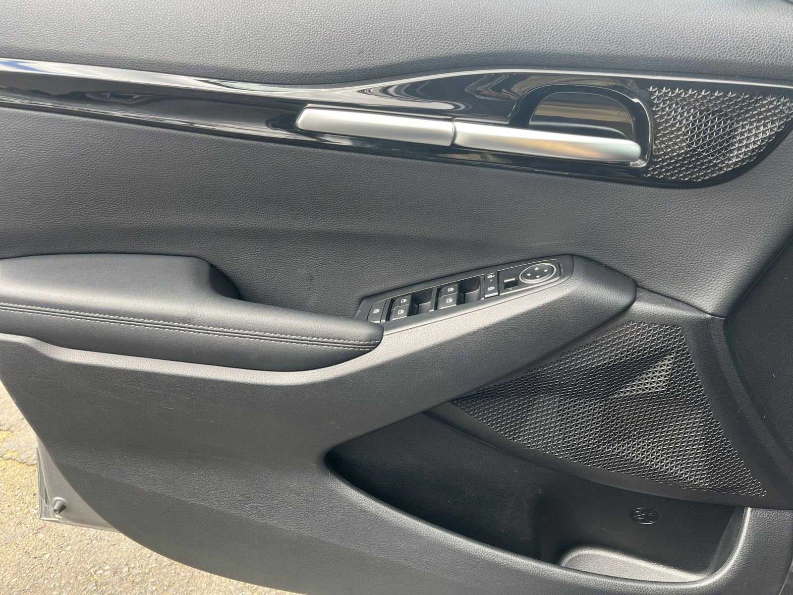 Used 2025 Kia Seltos S image 18