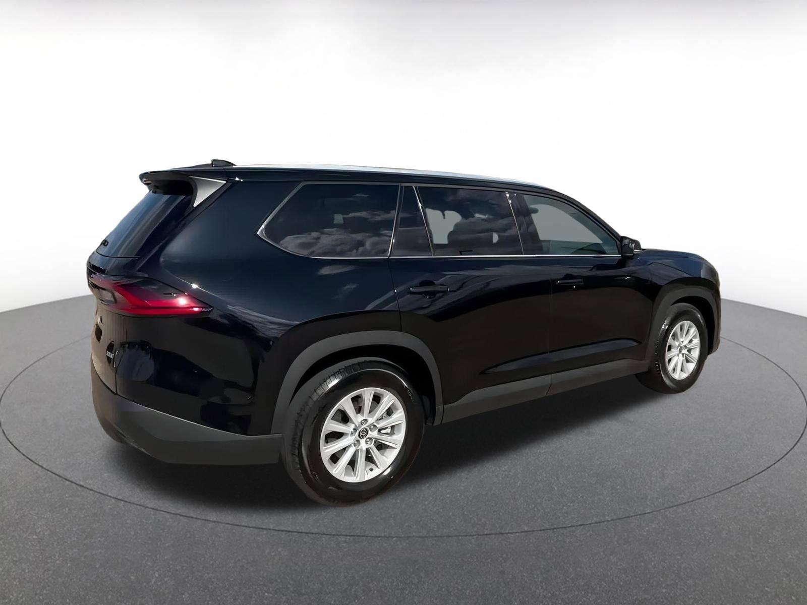 Used 2025 Toyota Grand Highlander FWD image 15