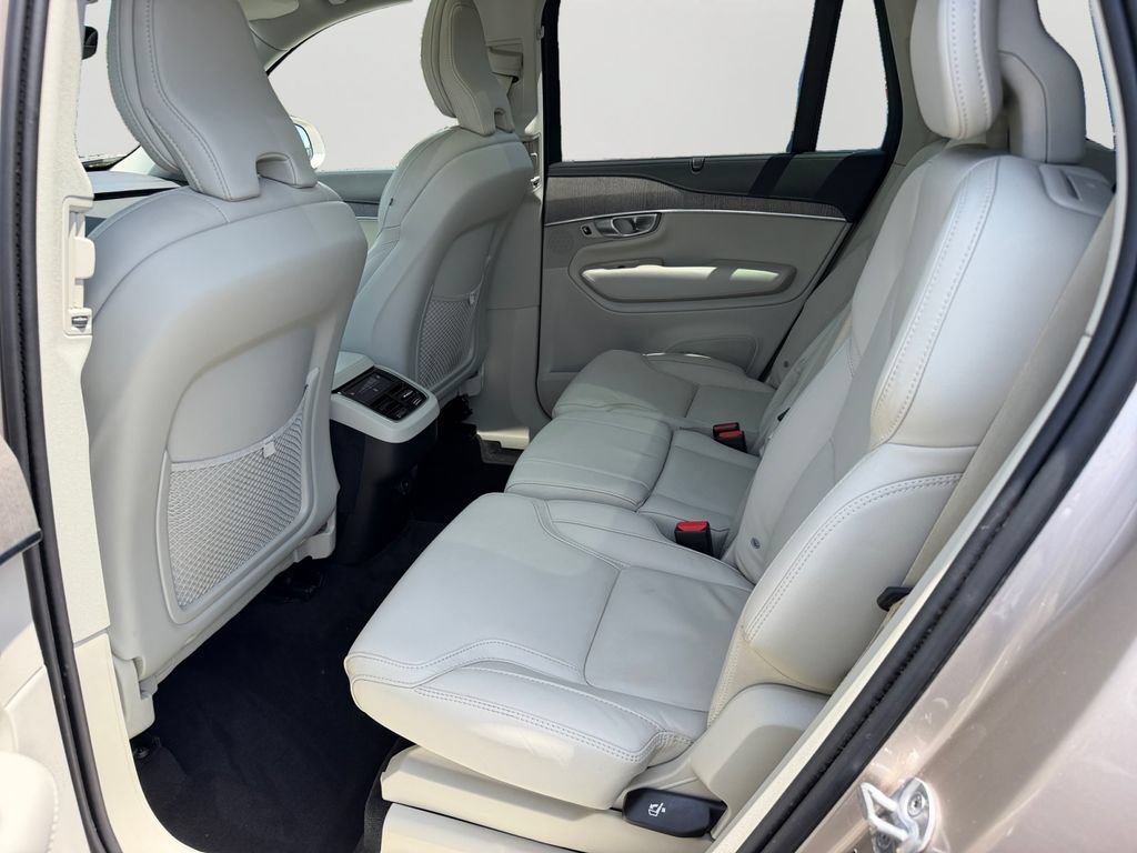 Certified 2024 Volvo XC90 B6 Ultimate AWD/4WD image 12