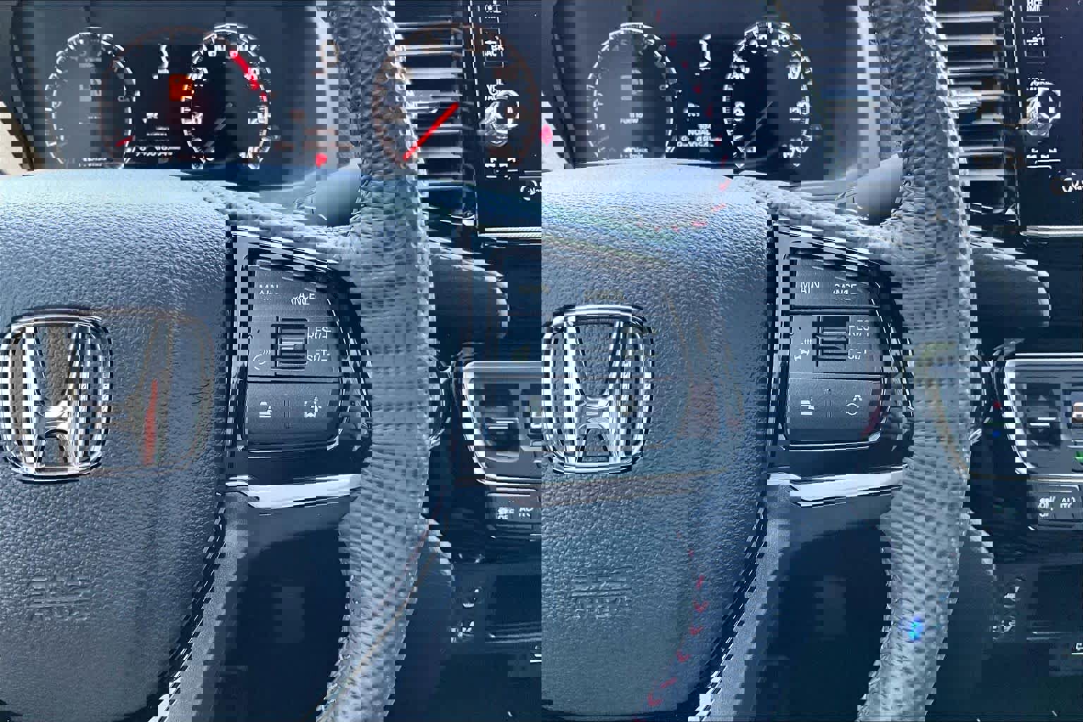 Certified 2026 Honda Ridgeline Black Edition image 25