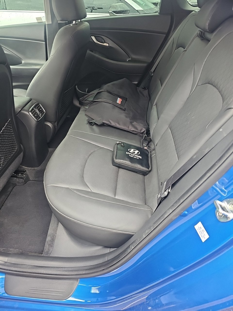 Used 2018 Hyundai Elantra GT w/ Tech Package 03 FWD image 12