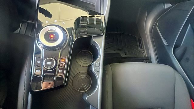 Used 2025 Kia Sportage LX FWD image 20
