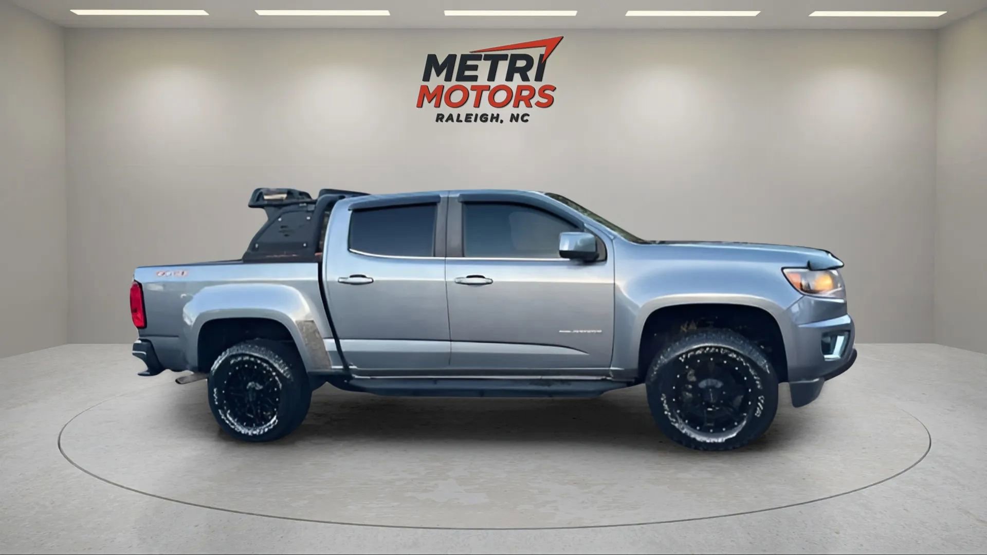 Used 2018 Chevrolet Colorado LT AWD/4WD image 8