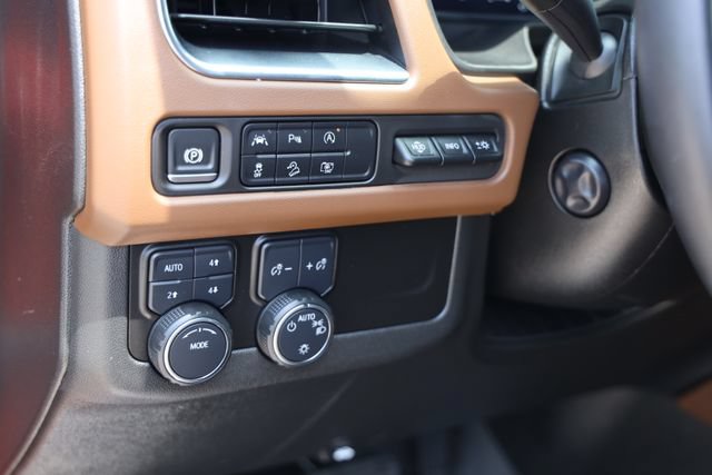 Used 2024 Chevrolet Tahoe High Country AWD/4WD image 26