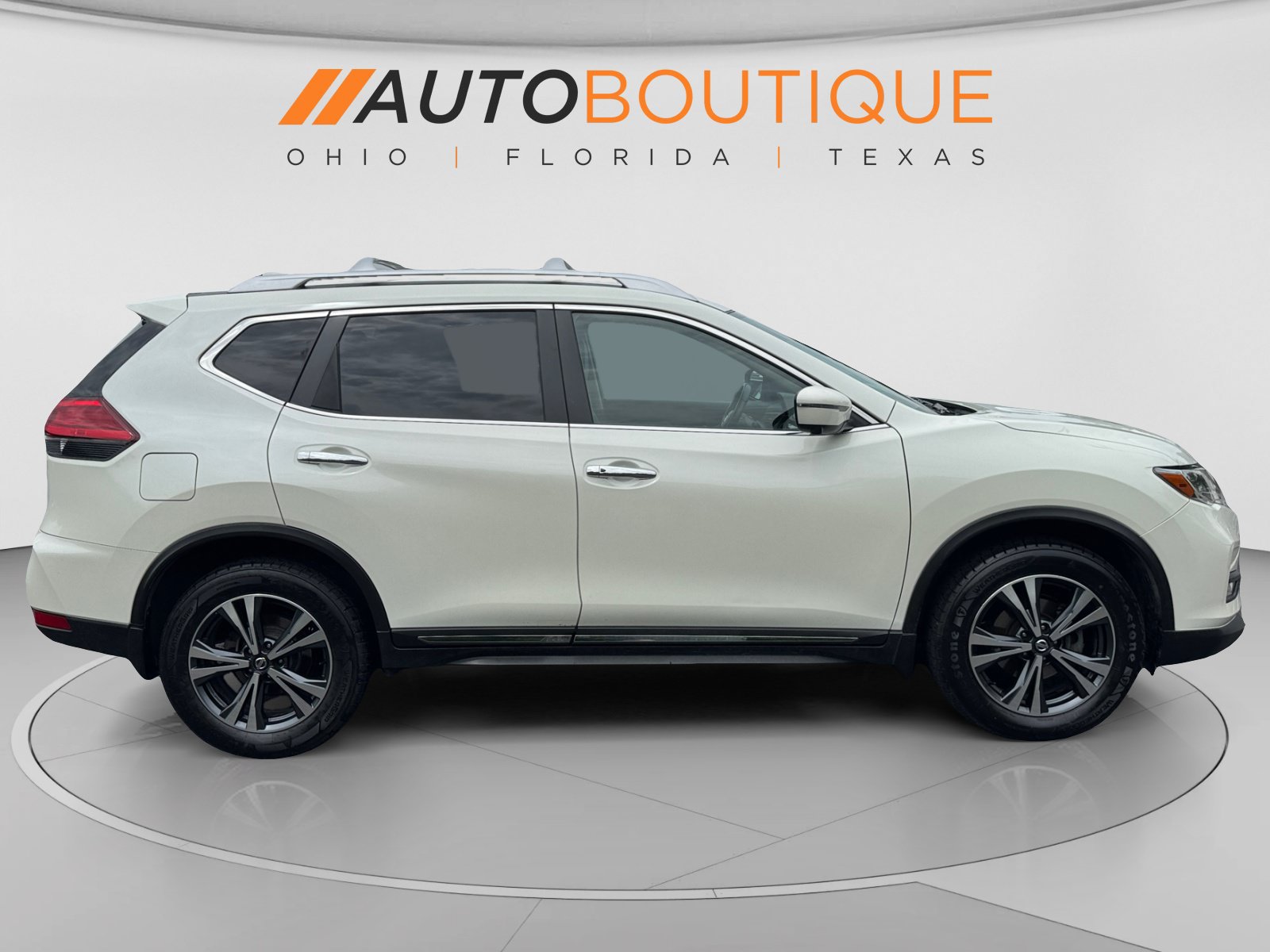 Used 2017 Nissan Rogue SL AWD/4WD image 11