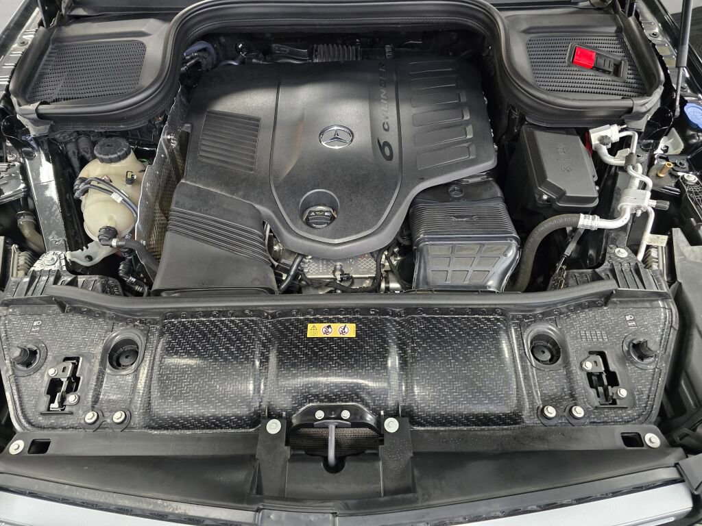 Used 2020 Mercedes-Benz GLS 450 4MATIC image 10