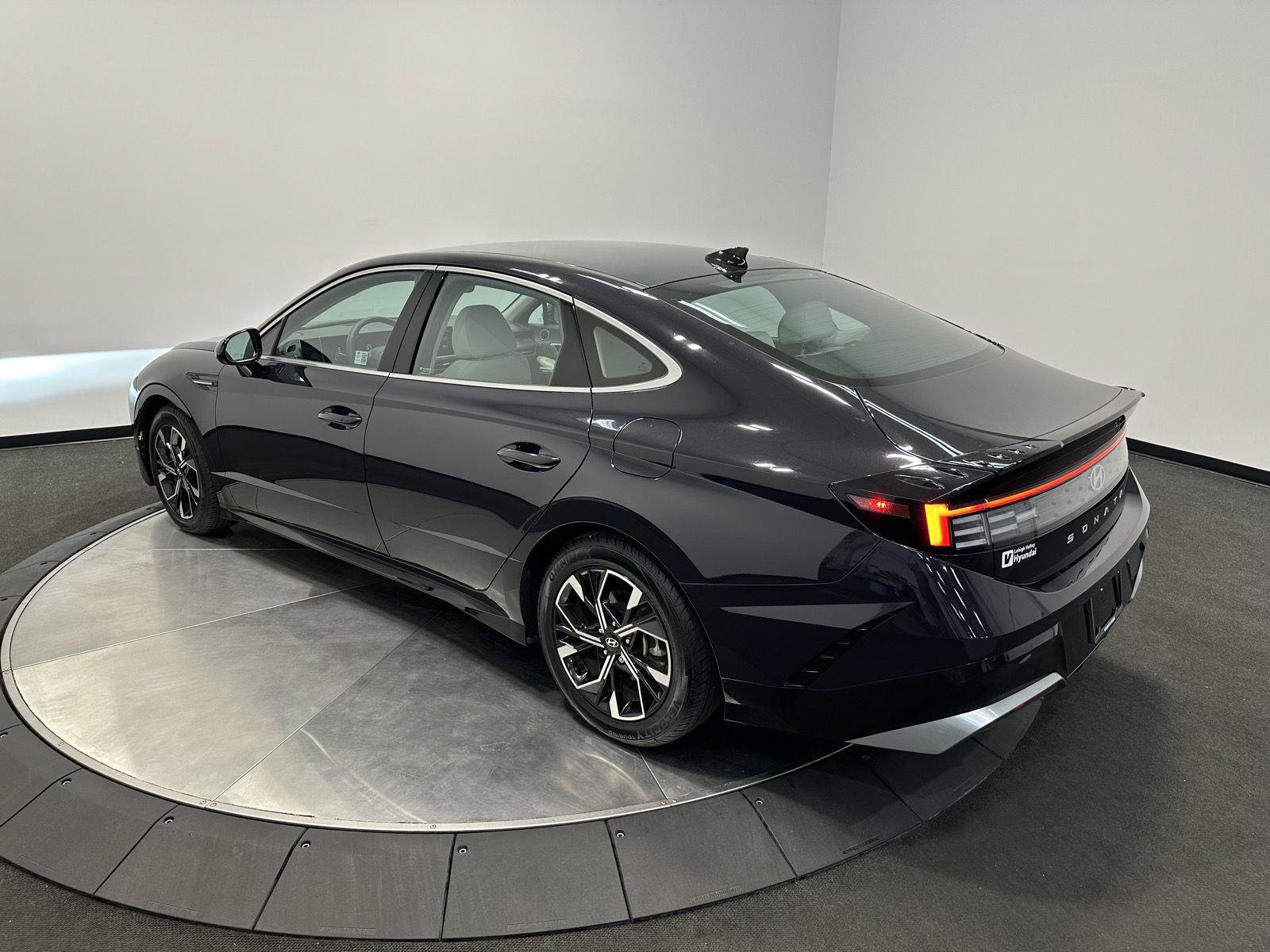 Certified 2024 Hyundai Sonata SEL AWD/4WD image 5
