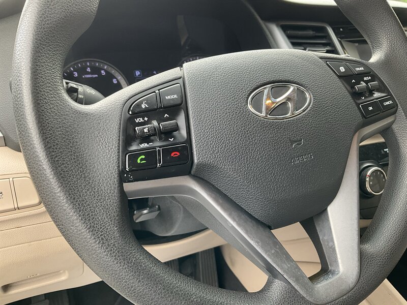 Used 2017 Hyundai Tucson SE w/ SE Popular Package 02 AWD/4WD image 23