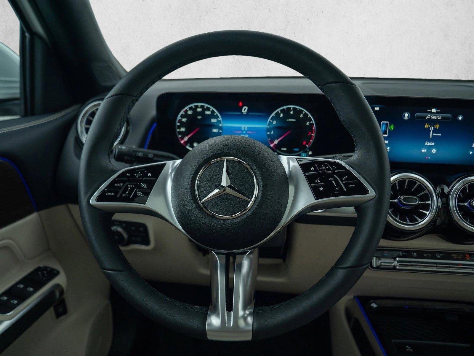 Certified 2026 Mercedes-Benz GLB 250 4MATIC image 24
