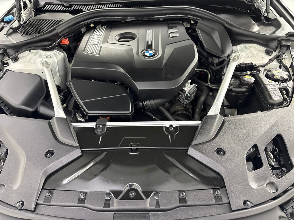 Used 2019 BMW 530i xDrive w/ Convenience Package AWD/4WD image 19