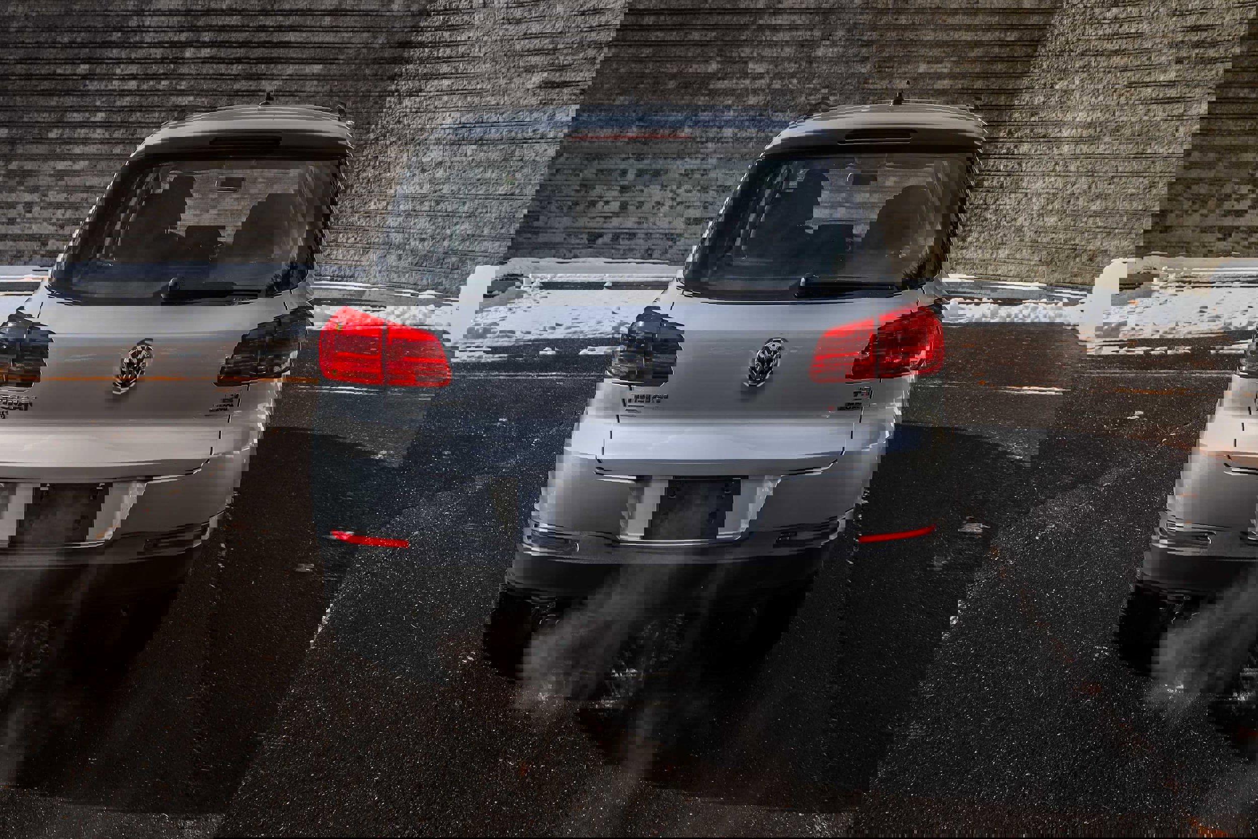 Used 2017 Volkswagen Tiguan Limited w/ Premium Package image 6