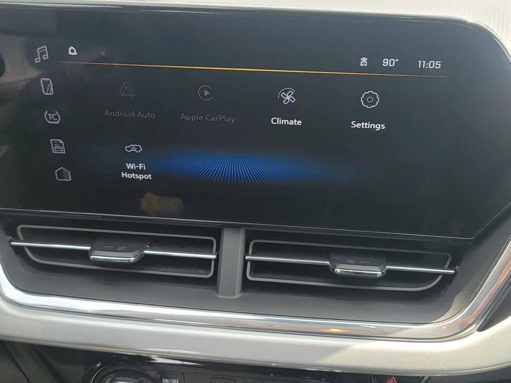 Used 2025 Chevrolet Trax LT FWD image 27