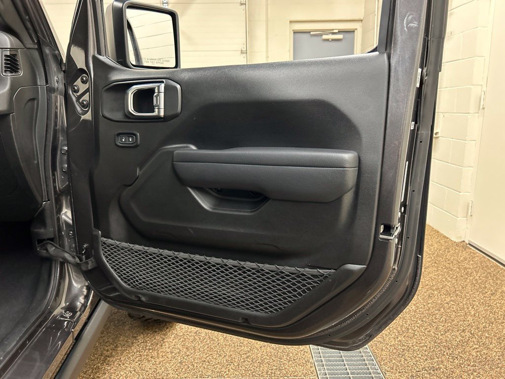 Used 2025 Jeep Wrangler Unlimited Sport S 4xe AWD/4WD image 18
