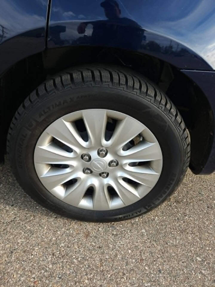 Used 2013 Chrysler 200 LX FWD image 27