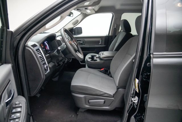 Used 2024 RAM 1500 Classic SLT AWD/4WD image 24