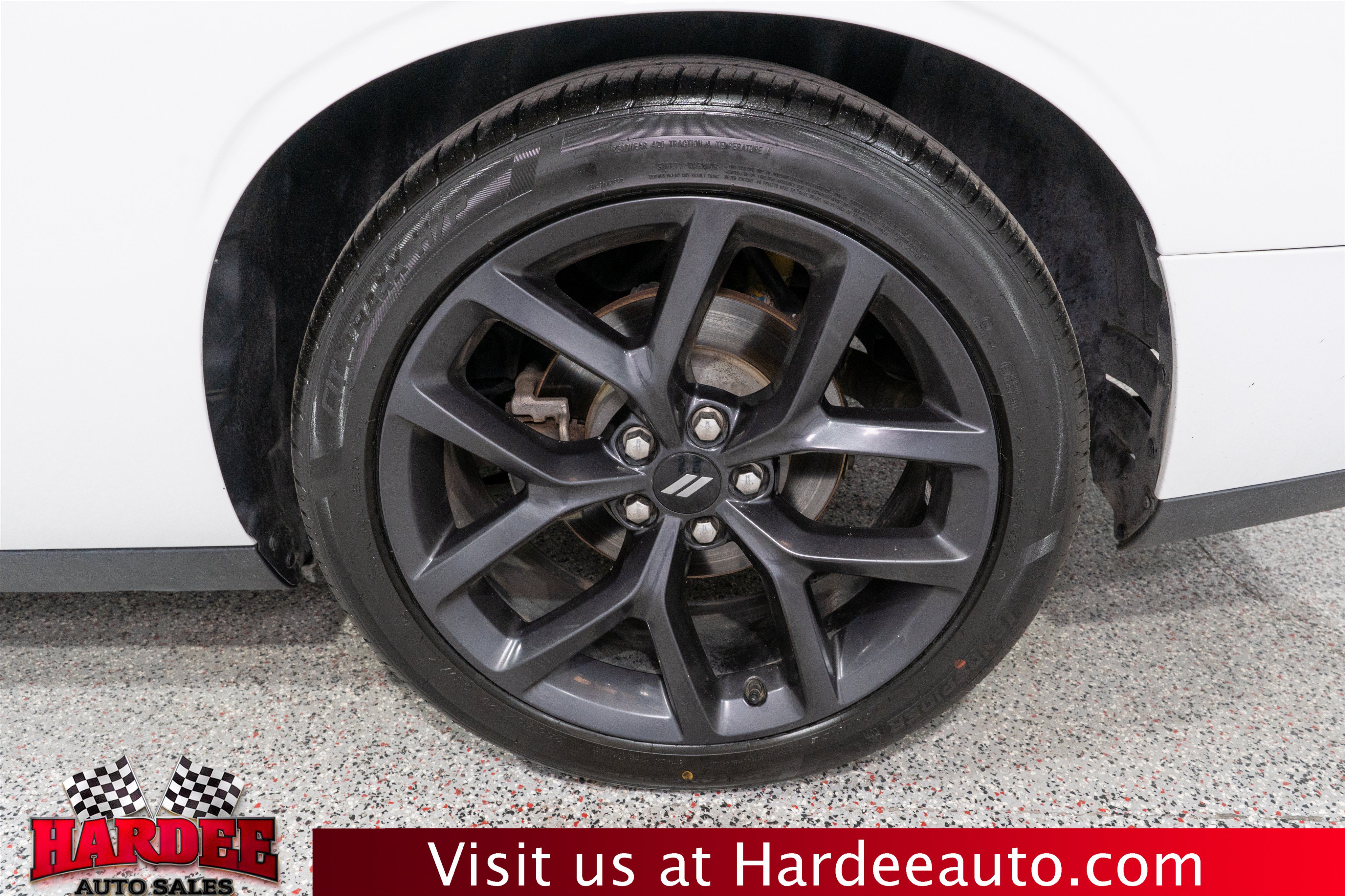 Used 2019 Dodge Challenger R/T w/ Driver Convenience Group RWD image 10