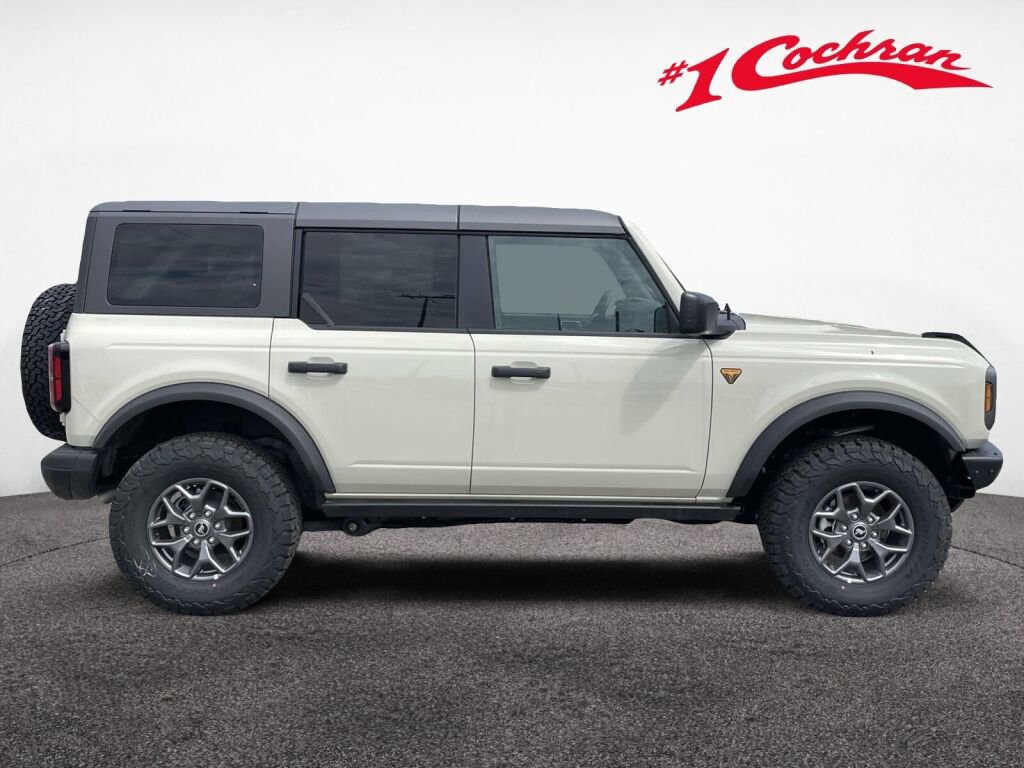 New 2025 Ford Bronco Badlands AWD/4WD image 6