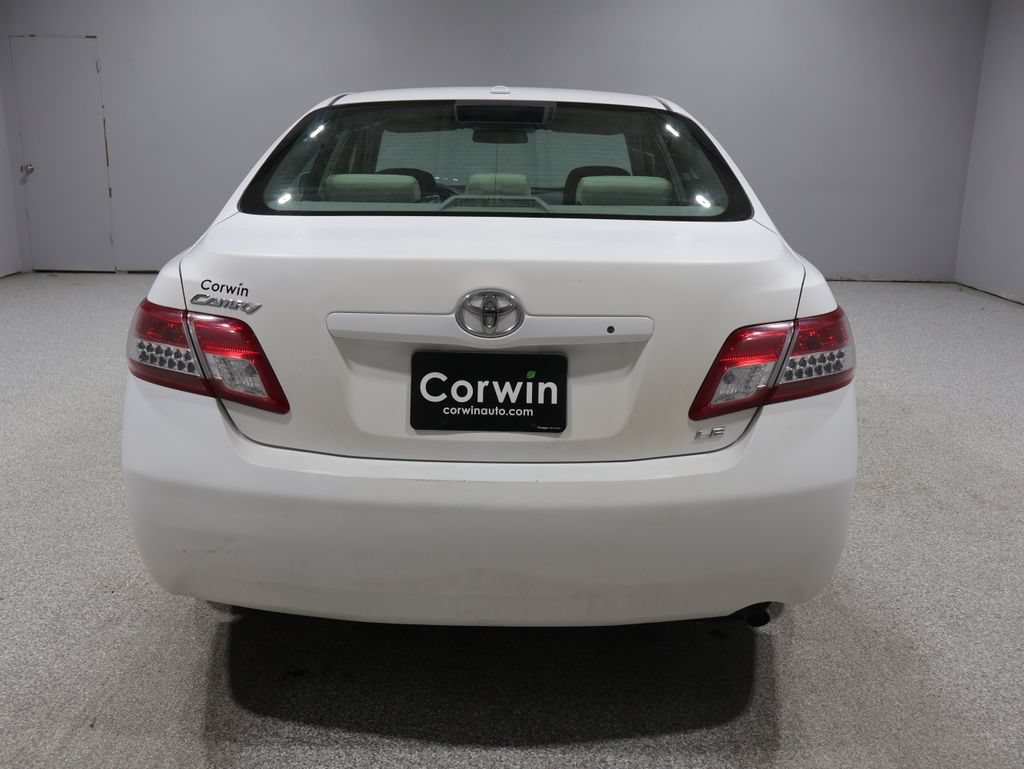 Used 2011 Toyota Camry LE w/ Fleet Convenience Pkg FWD image 3