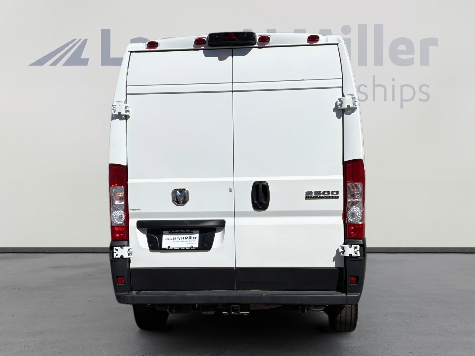 Used 2023 RAM ProMaster 2500 FWD image 5