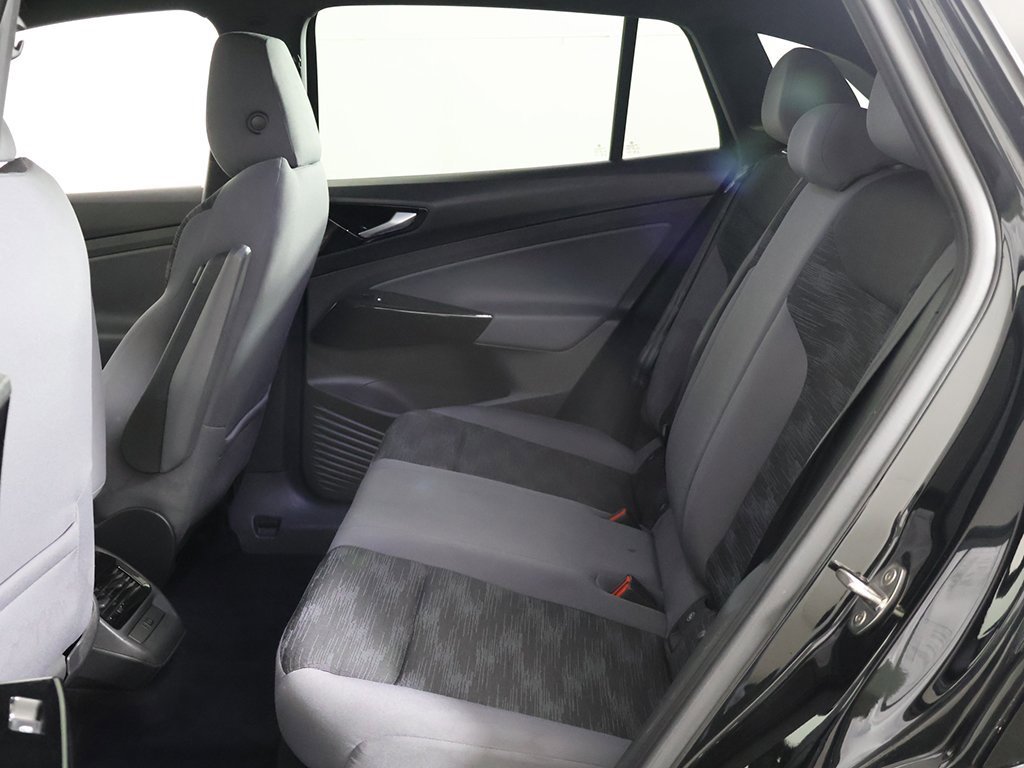 Used 2021 Volkswagen ID.4 Pro image 26
