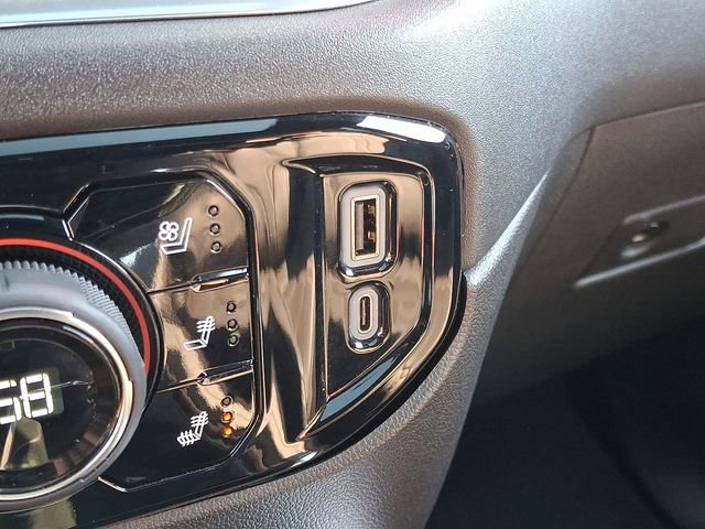 Used 2024 Chevrolet Silverado 1500 High Country w/ High Country Premium Package AWD/4WD image 23