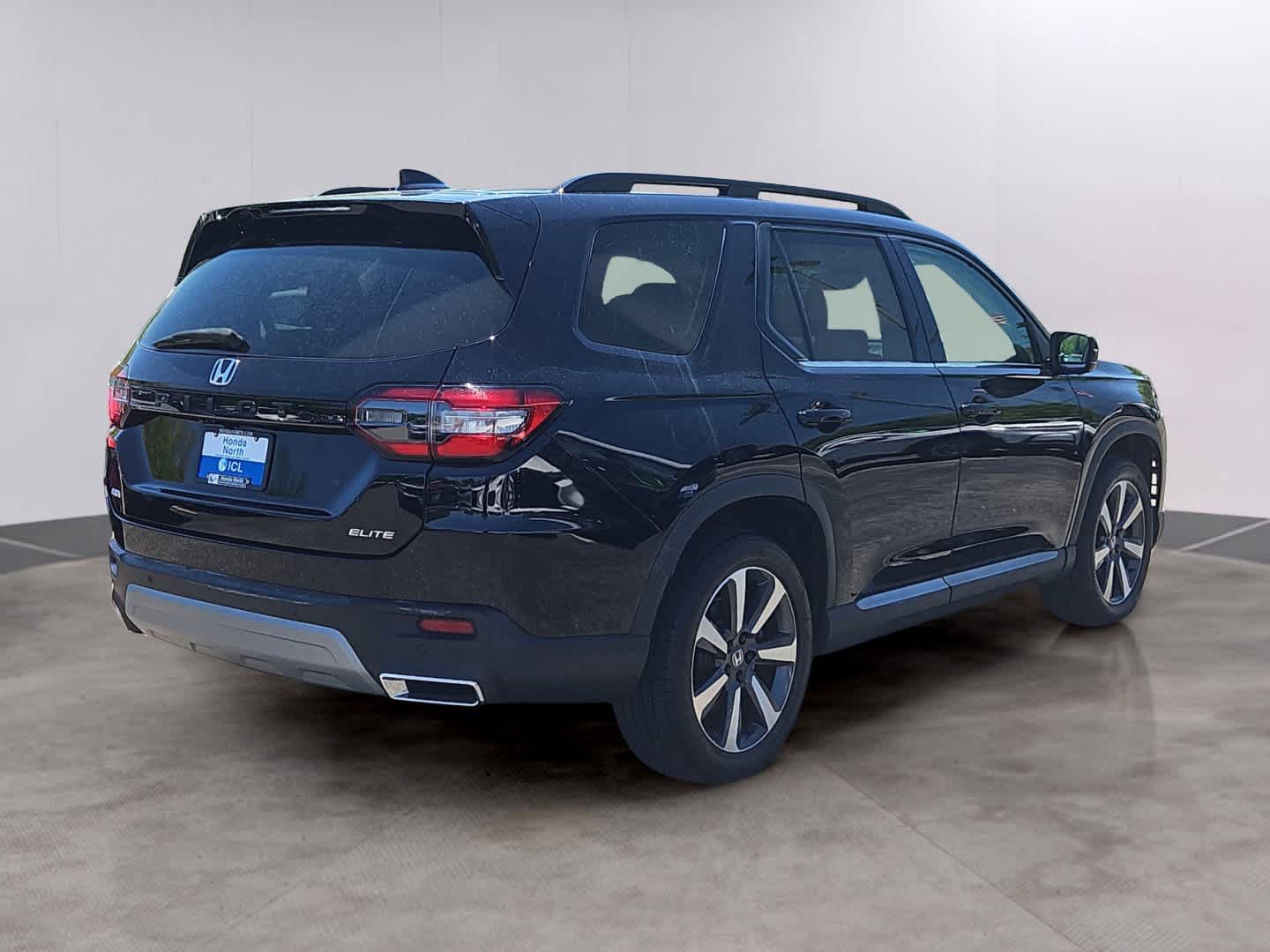 Certified 2023 Honda Pilot Elite image 4