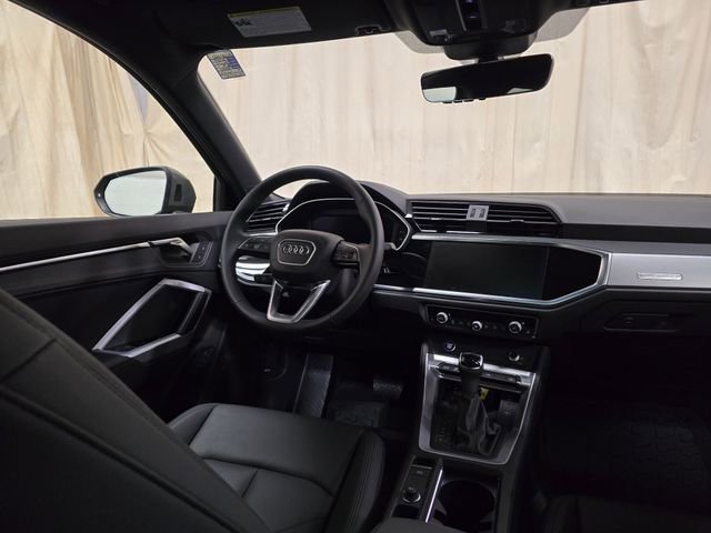 New 2025 Audi Q3 2.0T Premium w/ Convenience Plus Package image 37