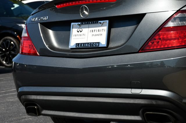 Used 2015 Mercedes-Benz SLK 250 image 22