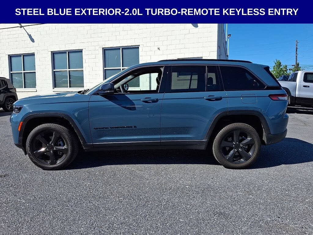 New 2027 Jeep Grand Cherokee Limited RWD image 6