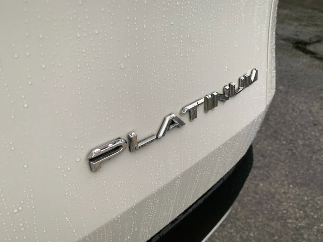 Used 2024 Toyota Grand Highlander AWD Hybrid image 18