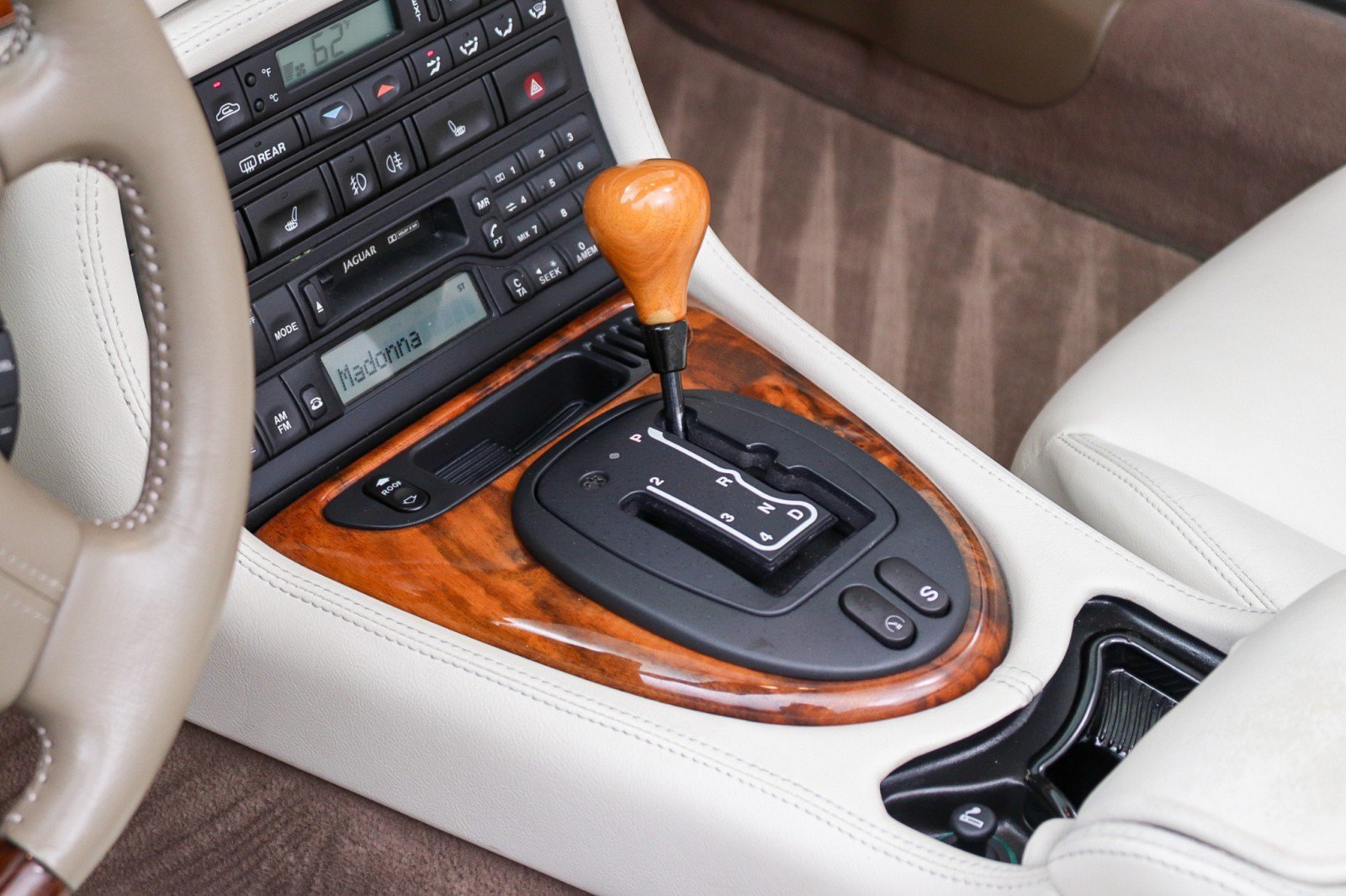 Used 2000 Jaguar XK8 Convertible RWD image 30