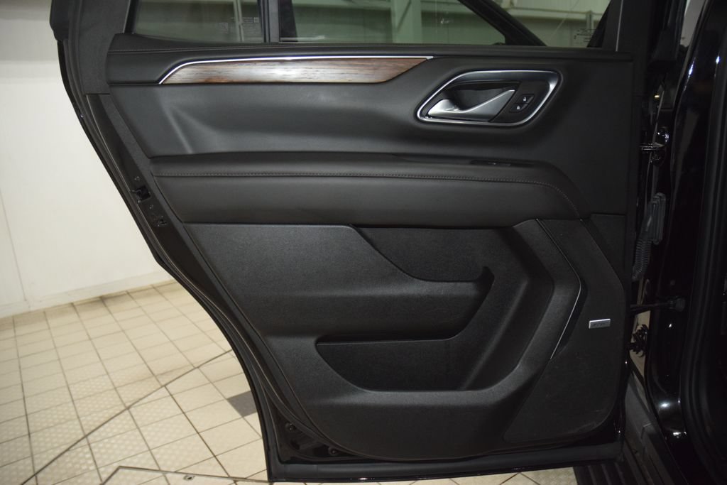 Used 2023 Chevrolet Tahoe High Country AWD/4WD image 44