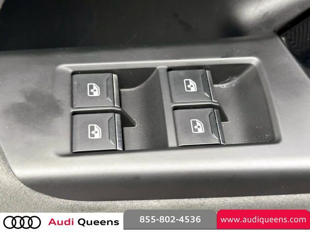 Used 2025 Audi S6 e-tron Prestige image 19