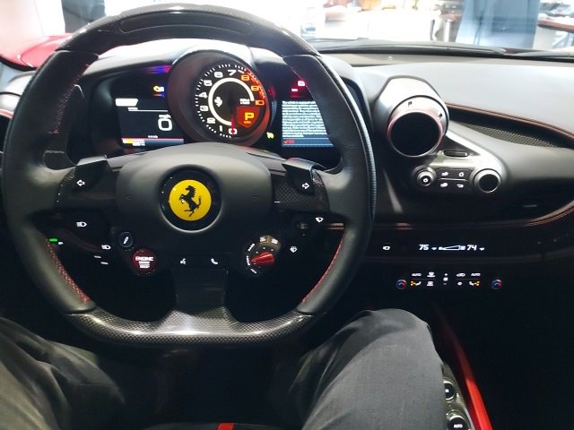 Used 2021 Ferrari F8 Tributo image 22