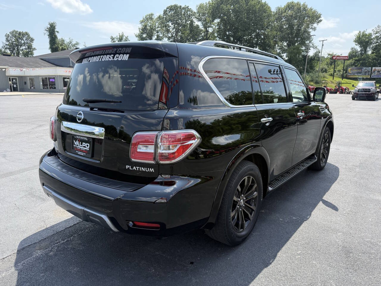 Used 2019 Nissan Armada Platinum w/ Captain's Chairs Package AWD/4WD image 6