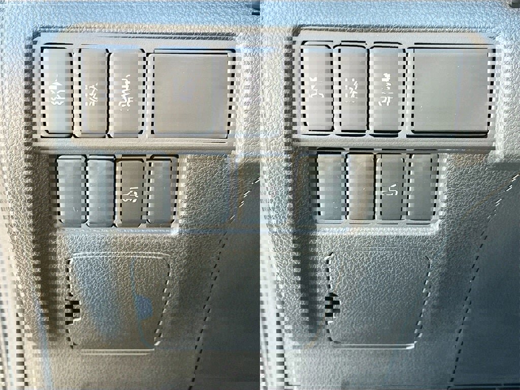 New 2026 Mitsubishi Eclipse Cross SEL image 10