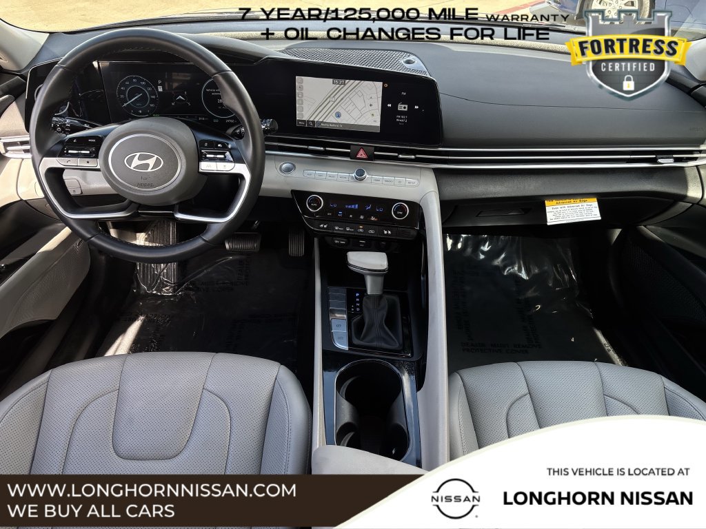 Used 2025 Hyundai Elantra Limited FWD image 10