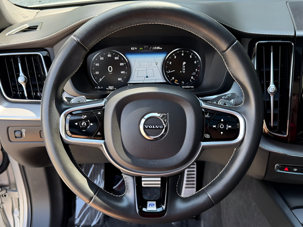 Used 2020 Volvo XC60 T5 R-Design FWD image 36