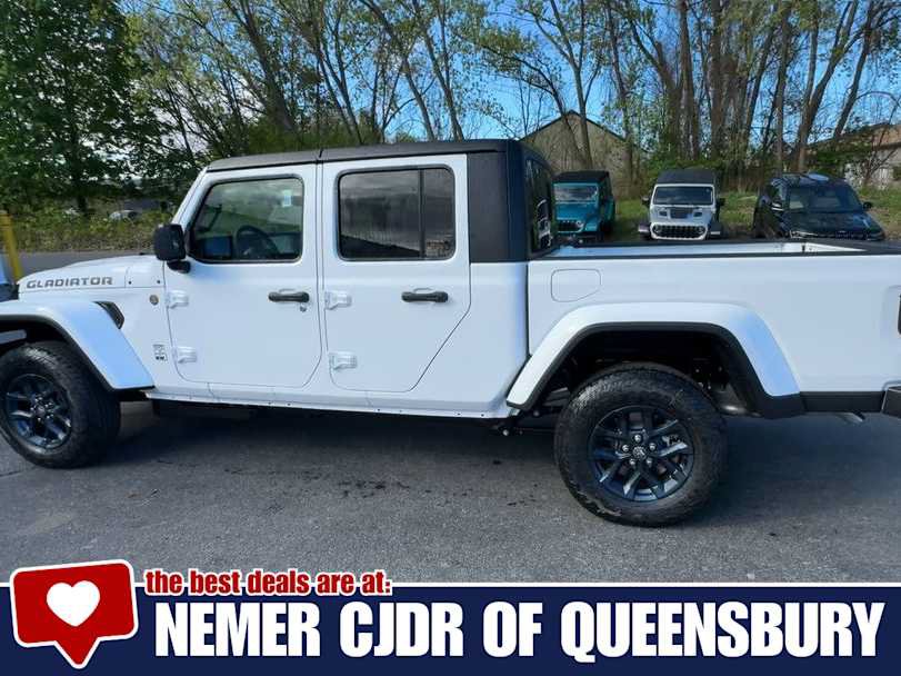 New 2026 Jeep Gladiator Sport AWD/4WD image 6