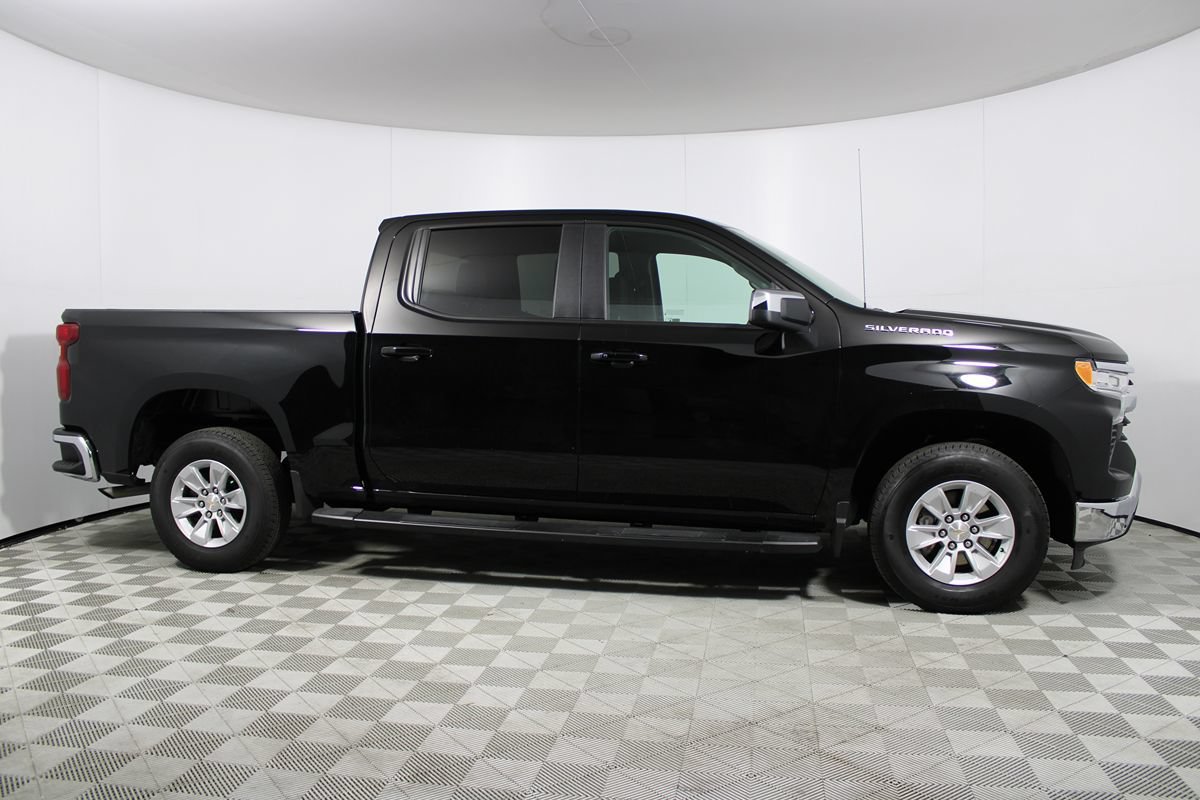 Used 2025 Chevrolet Silverado 1500 LT RWD image 43