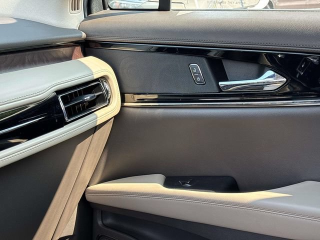 Used 2022 Lincoln Nautilus Reserve AWD/4WD image 31
