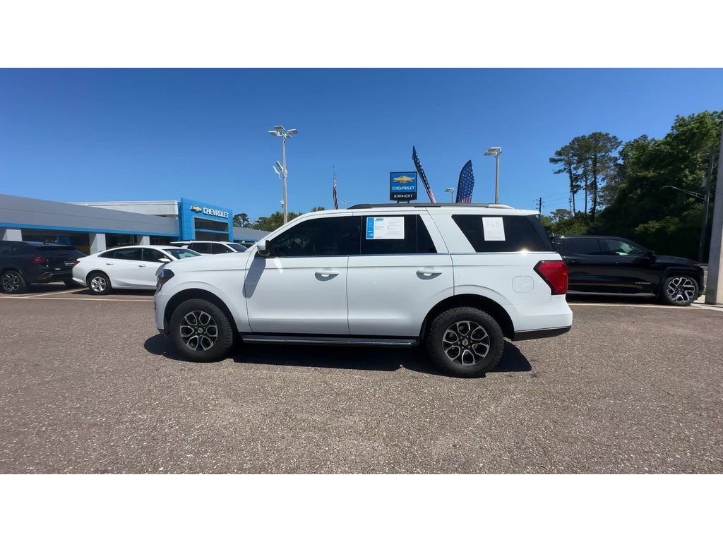 Used 2022 Ford Expedition XLT RWD image 5