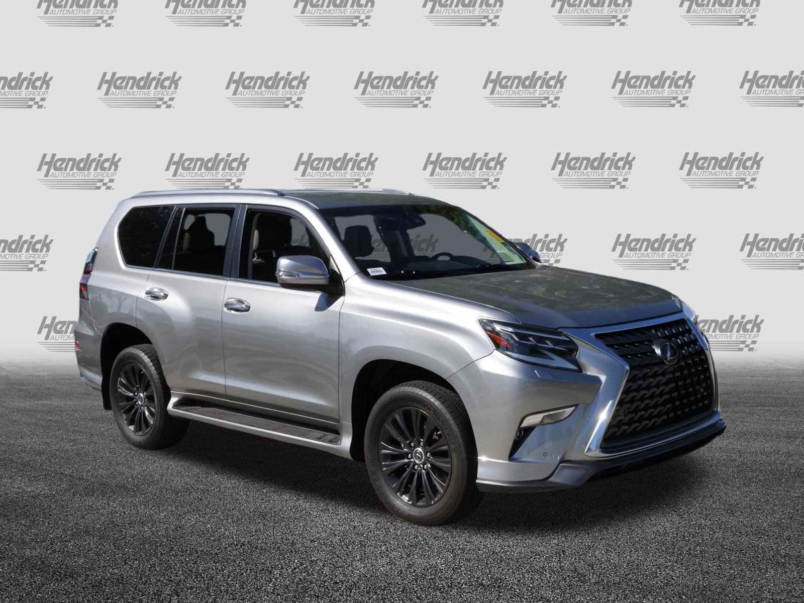 Used 2023 Lexus GX 460 Premium w/ Accessory Package AWD/4WD image 2