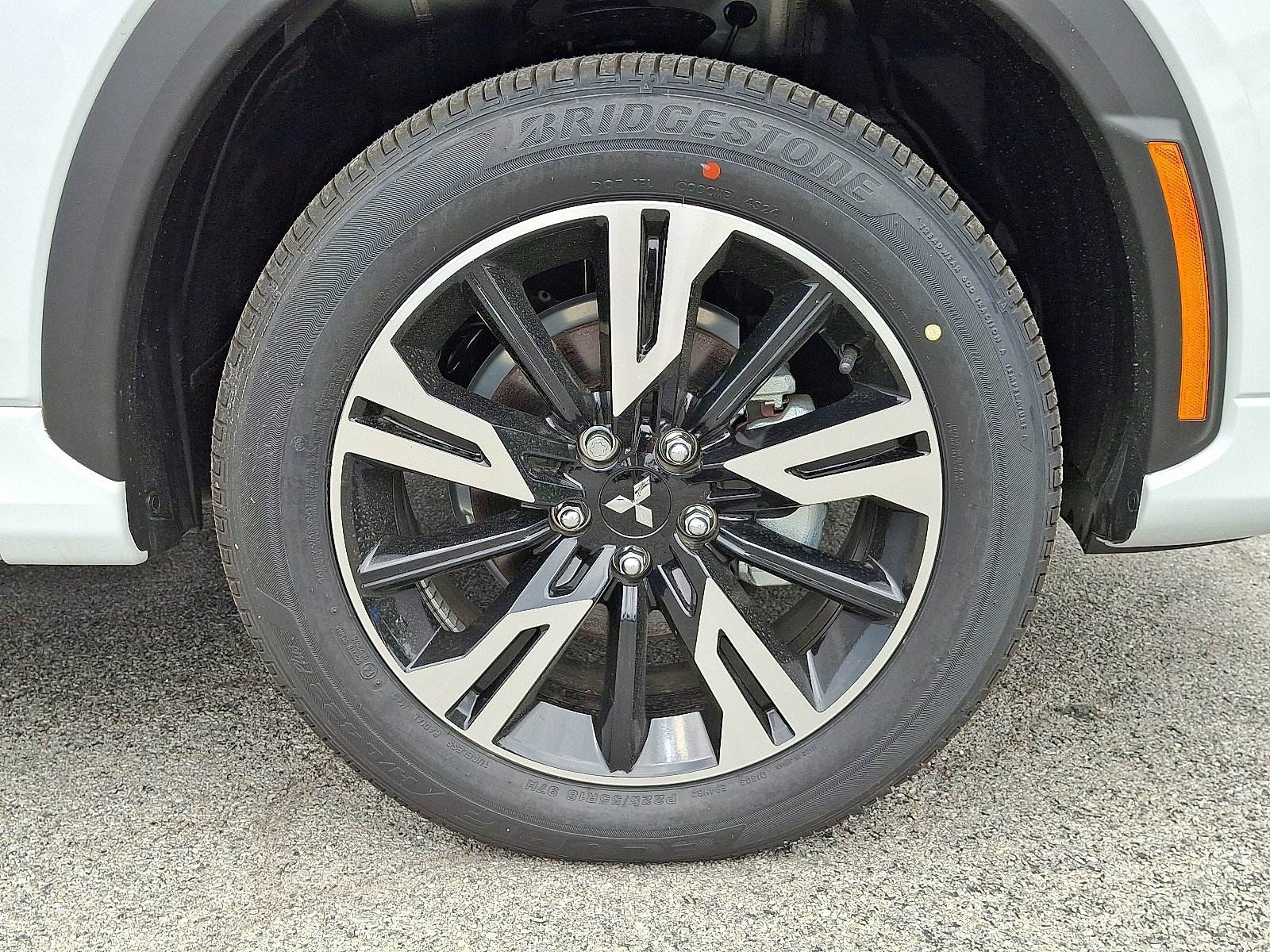 New 2025 Mitsubishi Eclipse Cross SEL image 9