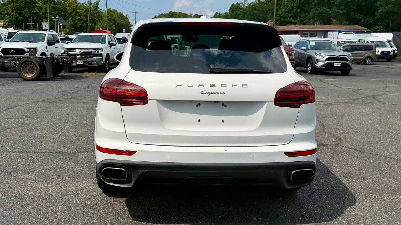 Used 2016 Porsche Cayenne AWD/4WD image 7