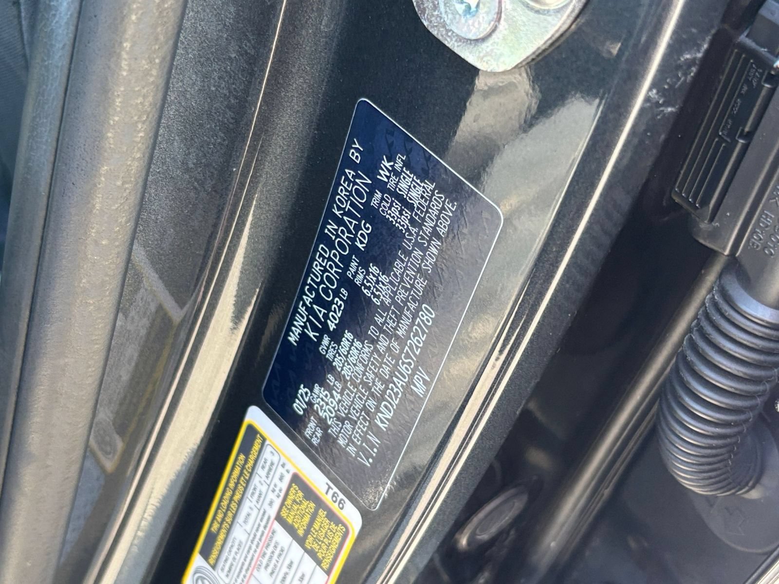 Used 2025 Kia Soul LX w/ LX Technology Package FWD image 28