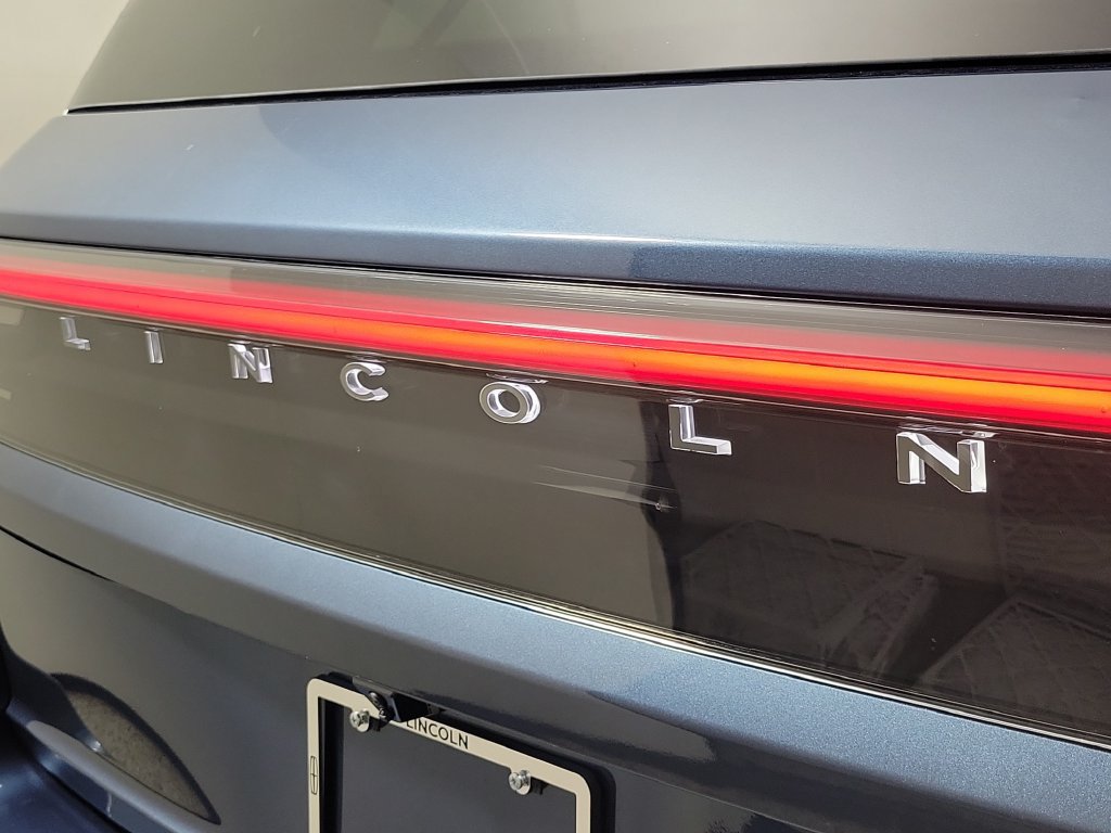 New 2027 Lincoln Navigator L Reserve RWD image 5