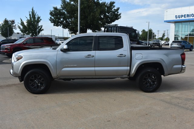 Used 2022 Toyota Tacoma SR5 AWD/4WD image 10