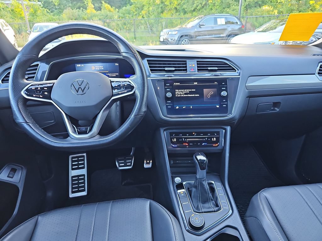 Used 2022 Volkswagen Tiguan SE R-Line AWD/4WD image 12